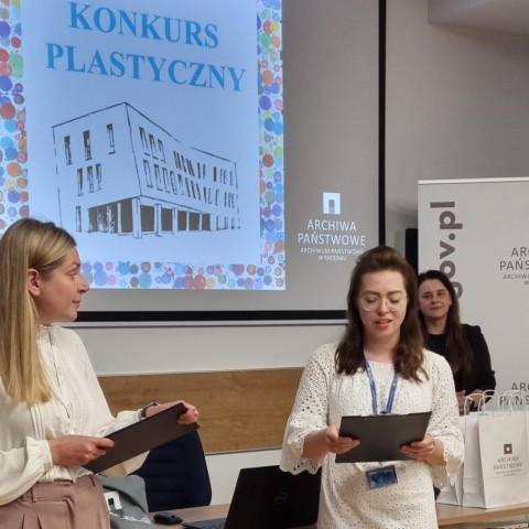 Powiększ obraz: wręczenie nagród